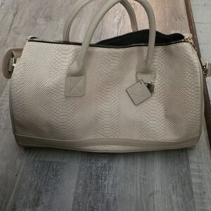 Elegant Cream Handbag